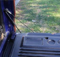 DRIVETECH 4X4 REAR TAILGATE ASSIST